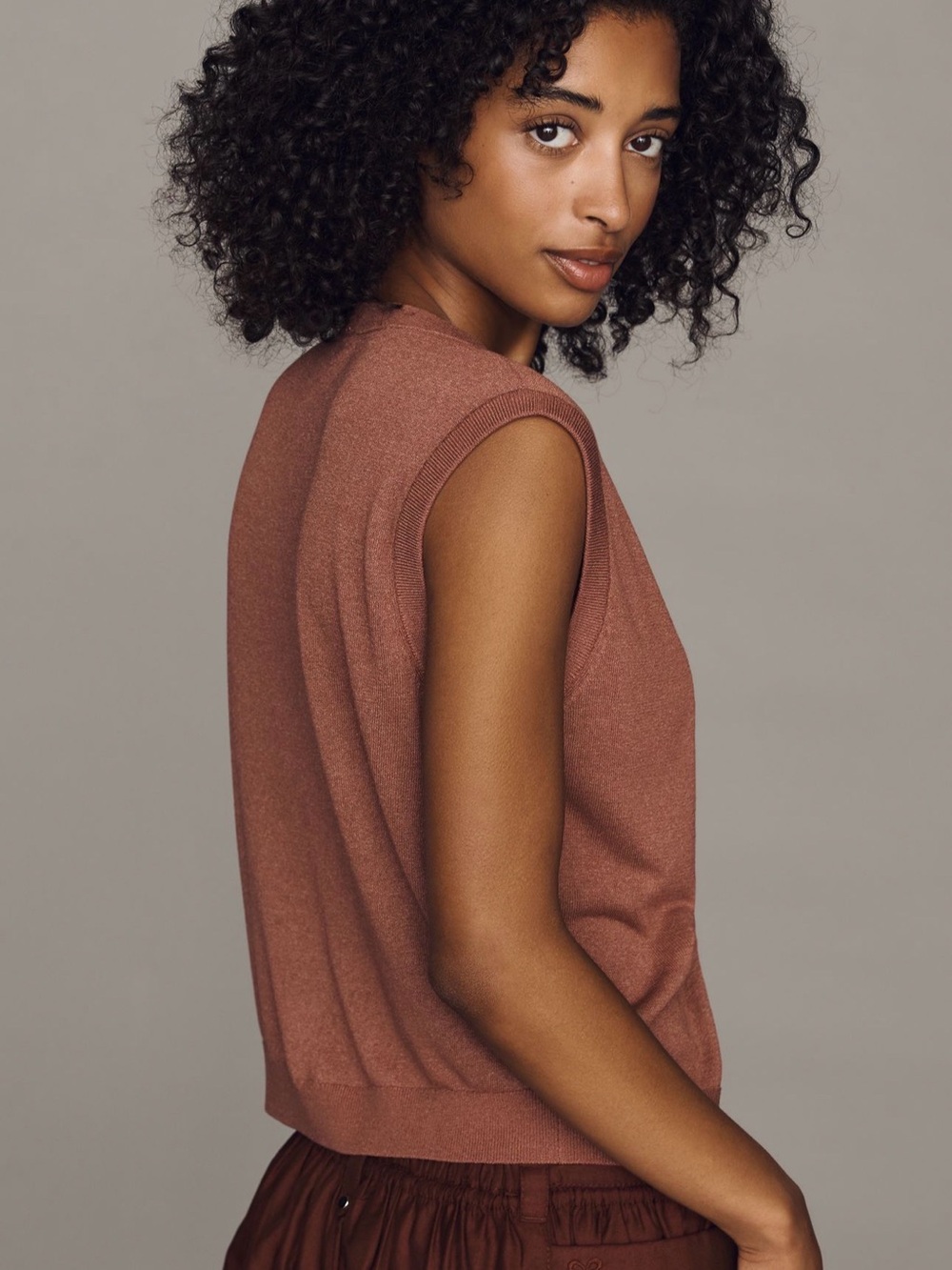 Anthropologie Rust-Brown Sleeveless Button-Front Knit Tank - Picture 2 of 11